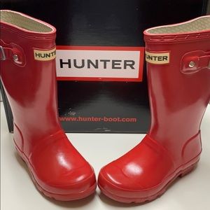 Kids Hunter Red Original Kids Gloss Boots. Size 11